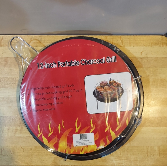 NEW BBQ CHEF 12" PORTABLE TABLETOP CHARCOAL GRILL FOR CAMPING, HIKING & MORE - Picture 1 of 5